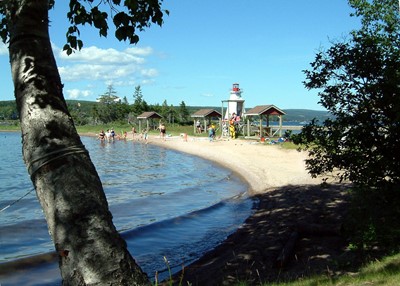 Kidston Island Lighthouse - 5 minutes from the B & B