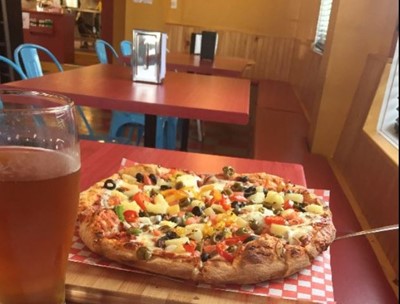 Tom's Pizza - 5 minutes from B & B